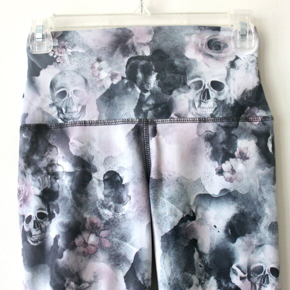 Grey Light Purple Skull Smoke Flower Tight Leggings Small - Picture 2 of 5